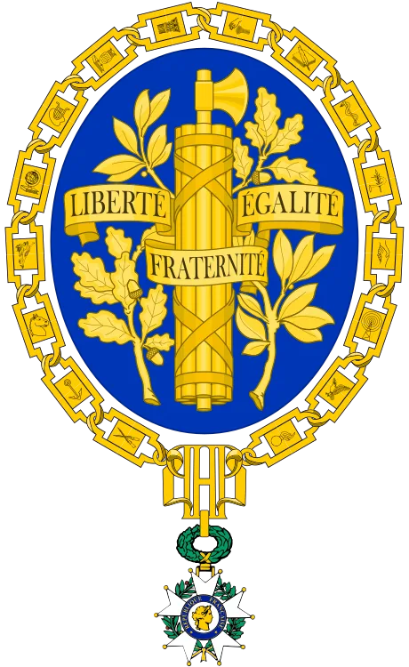 Emblème de la République française : faisceau de licteur sur des branches de chêne et d’olivier